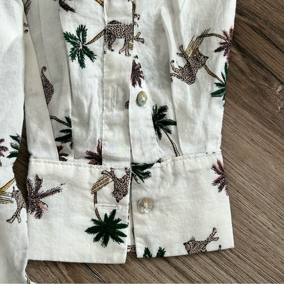 H&M Palm Tree Cheetah Novelty Print Button down Shirt Women Size 8 - Picture 4 of 6